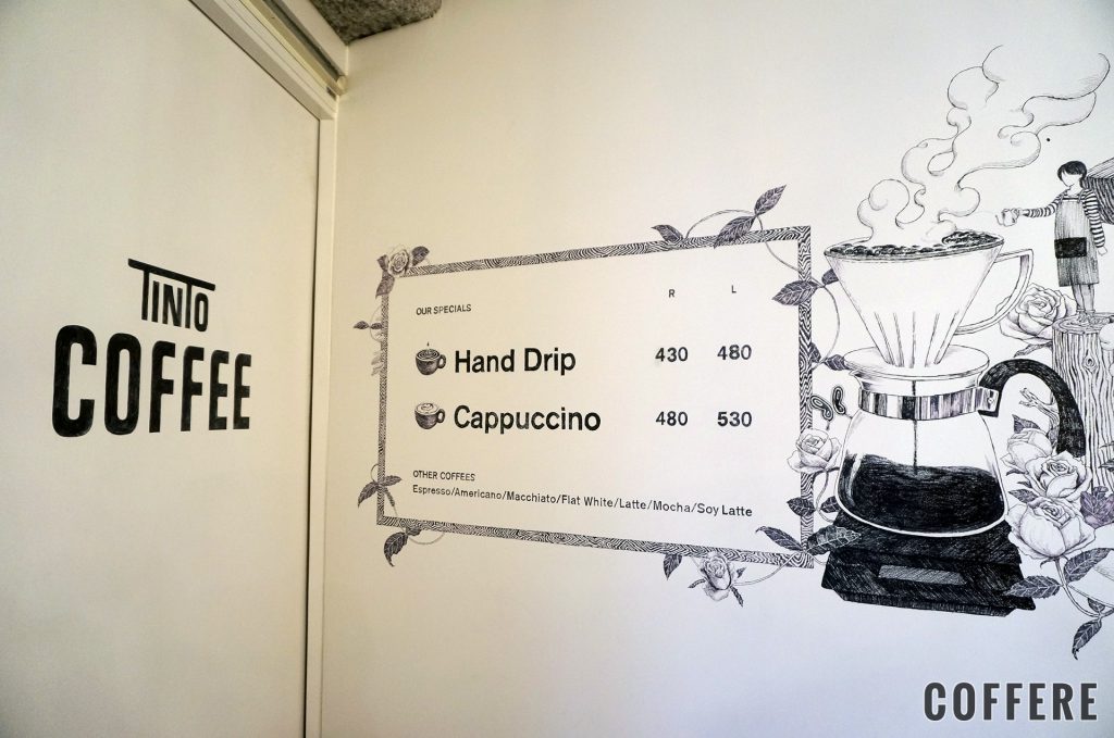 TINTO COFFEEの壁のメニュー