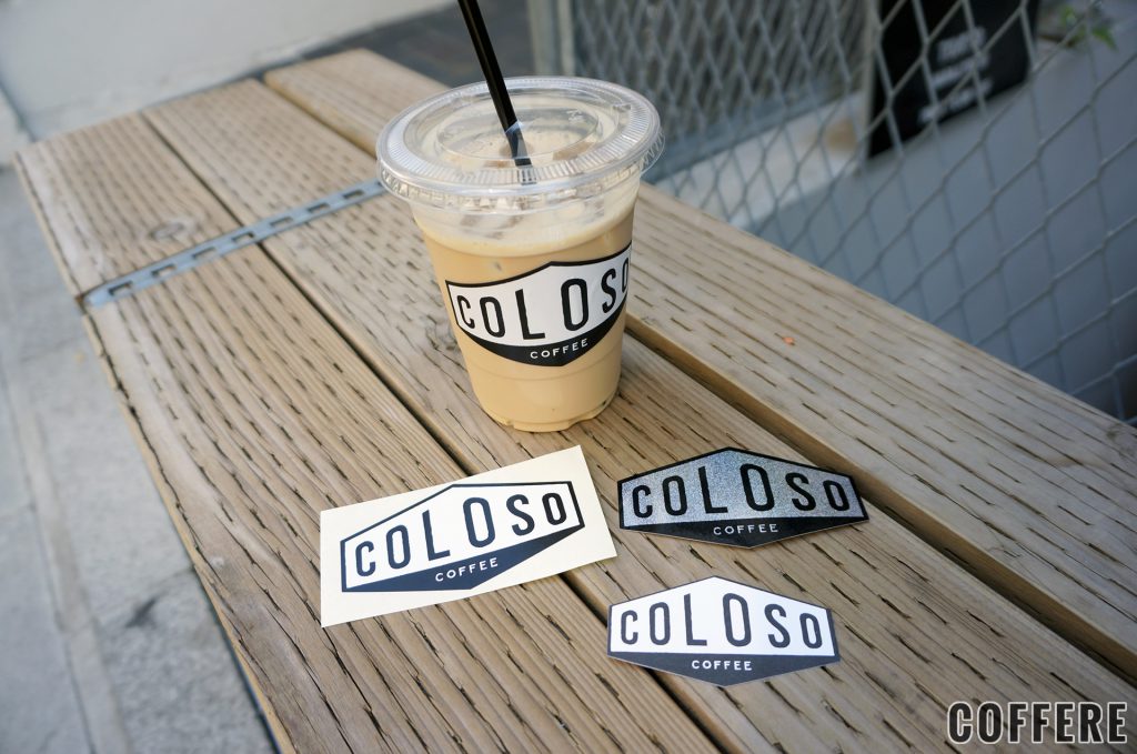 COLOSO COFFEE TOKYOのステッカーも購入