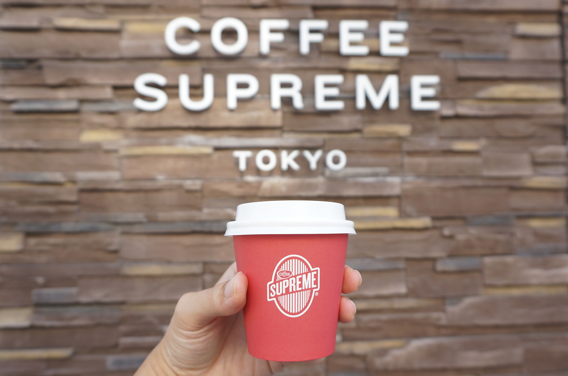 COFFEE SUPREME TOKYOのホワイトフラット