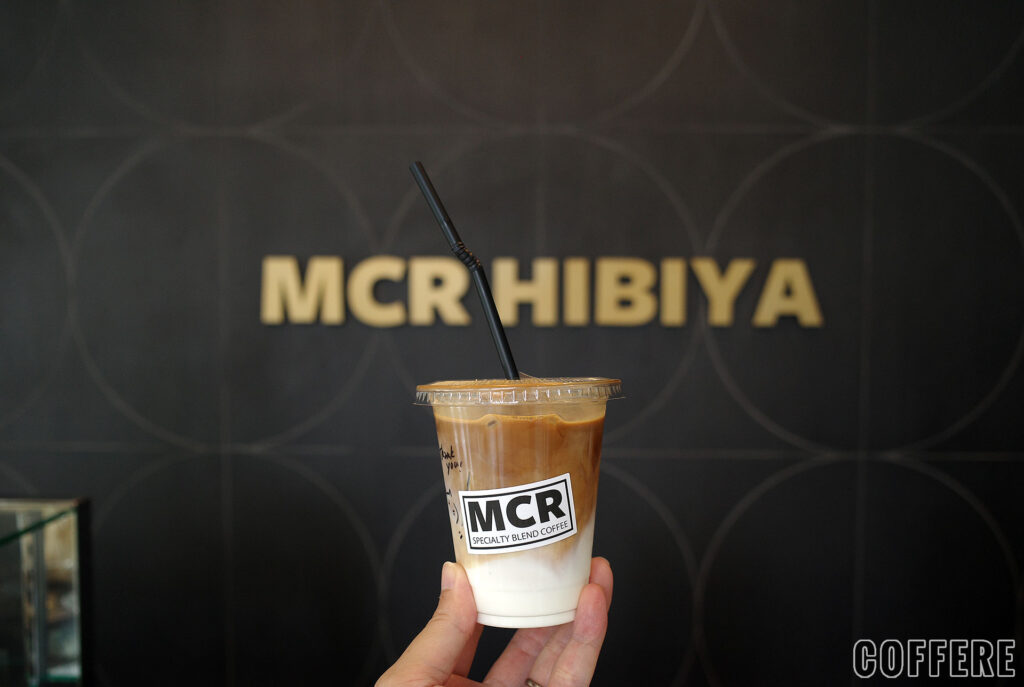 MCR HIBIYAのテイクアウトカップとロゴ